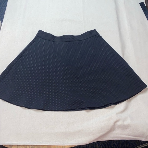 NWT Banana Republic Textured Black Mini Skirt - Picture 1 of 7